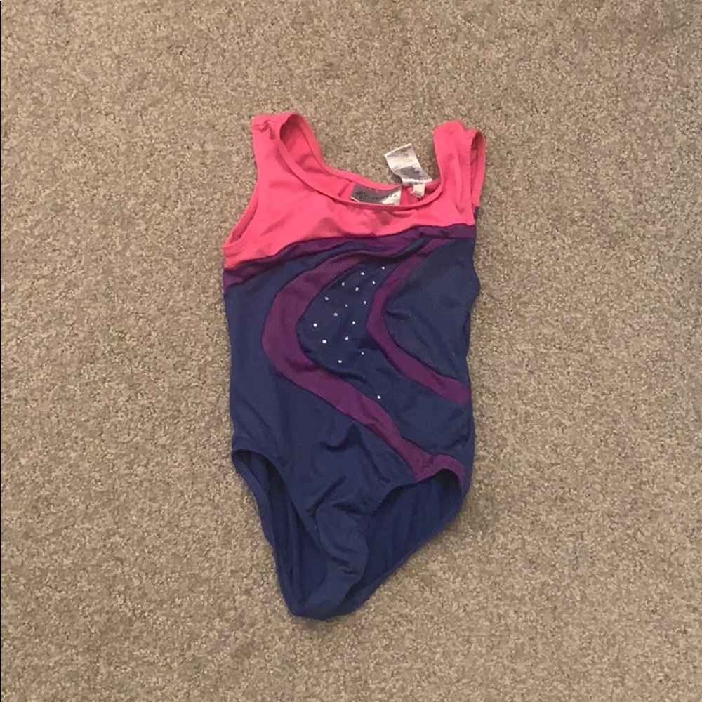 Bundle of 6-7 year old leotards. - Picture 5 of 6